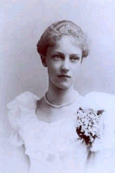 Photographie de l'archiduchesse Élisabeth-Marie à l'époque de ses fiançailles