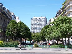 Avenue de la Soeur-Rosalie.JPG