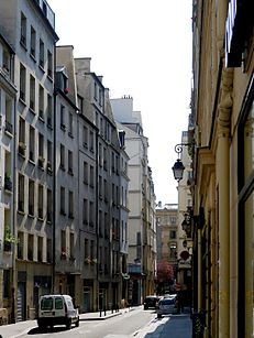 P1030970 Paris Ier rue Saint-Germain-l'Auxerrois rwk.JPG