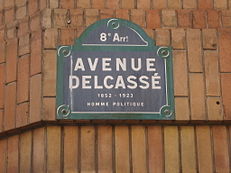 Paris 8e - Avenue Delcassé - plaque.jpg