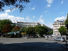 Paris place des ternes.jpg
