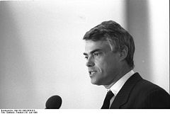 Bundesarchiv Bild 183-1990-0630-015, Hansjoachim Walther.jpg