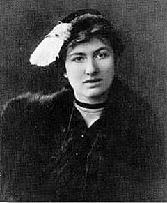 Photographie d’Edith Södergran, vers 1918.