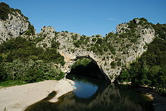 Le Pont d'Arc, entrée des Gorges