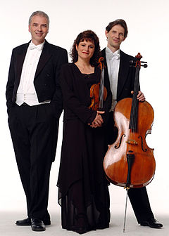 Le Trio Hochelaga : Anne Robert, Paul Marleyn et Stéphane LemelinPhoto : Michael Slobodian
