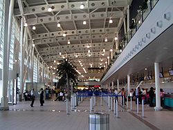 06-SXM-airport1s.jpg