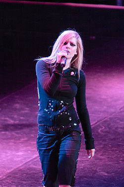 Avril Lavigne, Beijing08 c.jpg