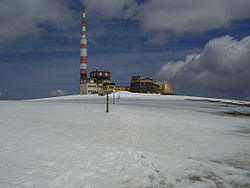 Vue du sommet du pic Botev en hiver.