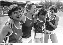 Bundesarchiv Bild 183-1984-0603-019, Dagmar Rübsam, Gesine Walther, Marita Koch, Sabine Busch.jpg