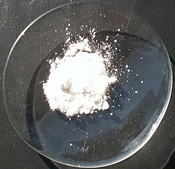 Carbonate de césium