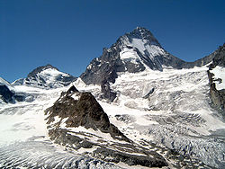 Vue du glacier de Zinal.