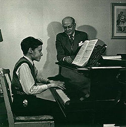 Alberto Guerrero avec Glenn Gould vers 1945