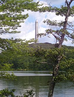 Le High Point Monument et le lac Marcia.