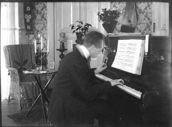 Ilmari Hannikainen au piano