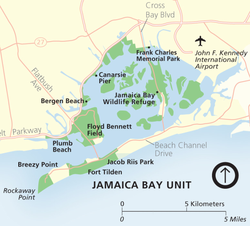 Carte de Jamaica Bay avec les aires protégées en vert.