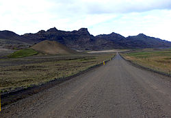 Kleifarvatn Straße.jpg