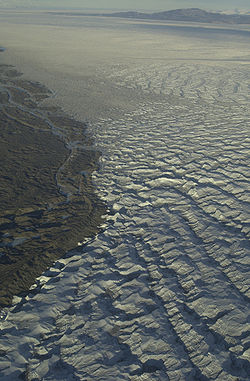 Vue aérienne du glacier Koettlitz