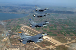 Kunsan air base with F-16s.jpg
