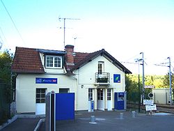 L'Étang-la-Ville gare de Saint-Nom-la-Bretèche.JPG