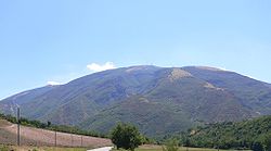 Vue du mont Nerone depuis Piobbico.