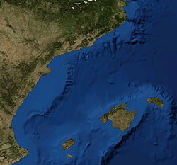 Image satellite et bathymétrique de la mer des Baléares.
