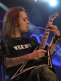 Masters of Rock 2007 - Children of Bodom - Alexi Laiho - 05.jpg