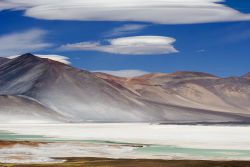 Vue du Caichinque dominant le salar de Talar.