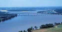 Le Mississippi au point de confluence du Missouri, au sud de Saint-Louis.