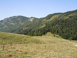 Vue du mont Julioz depuis le chalet du Golet de Doucy.