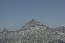 Le sommet du mont Charvin vu depuis le Signal de Bisanne, massif du Beaufortain (sud-est)