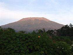 Le Marapi vu depuis Bukittinggi.