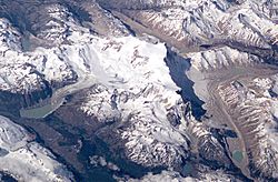 Vue aérienne du mont San Lorenzo depuis le sud.