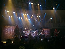 Moonsorrow en concert à Sarrebrück en 2011.