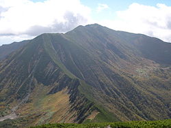 Vue du mont Poroshiri depuis le mont Tottabetsu en septembre 2006.