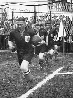 Nederlands elftal komt het veld op, WK 1934.jpg