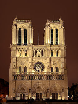 Les tours de la cathédrale Notre-Dame de Paris, un lieu de retraite et de déclaration pour Laurent Pasquier.