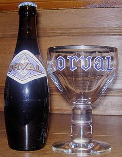 Orval et son verre crop.jpg