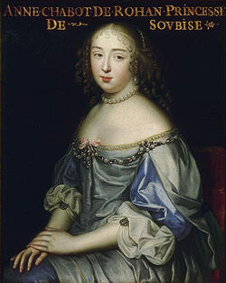 Anne de Rohan-Chabot dans l'atelier des frères Beaubrun