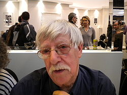 Raoul Cauvin au Salon du livre de Paris en mars 2010