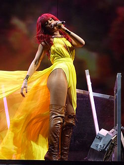 Rihanna, LOUD Tour, Florida 7.jpg