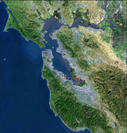 Image satellite de la baie de San Francisco.