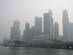 Singapour dans la brume sèche