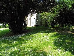 St Mary's Church, Eastwell, Kent - geograph.org.uk - 809079.jpg