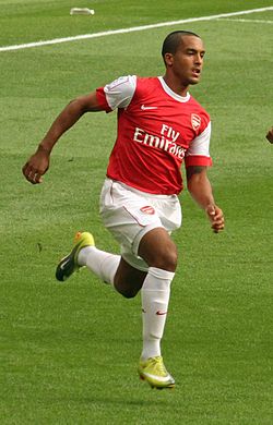 Theo-Walcott Emirates Cup 2010-cropped.jpg
