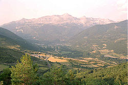 Valle rio aragon.jpg