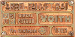 Plaque de constructeur du locotracteur SNCF Y 8490, équipé d'un moteur Poyaud