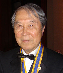 Yoichiro Nambu en 2005