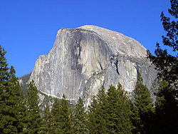 Half Dome depuis la Vallée de Yosemite