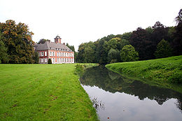La Sennette dans le parc du château de La Follie.