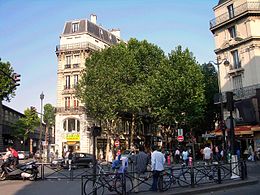 Carrefour de la rue Louis-Blanc avec la rue du Faubourg-Saint-Denis